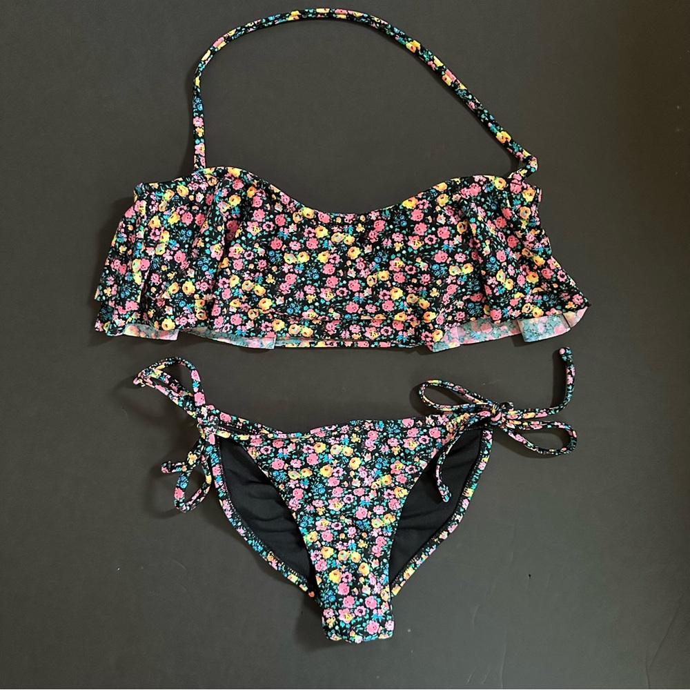 Forever 21 floral halter bandeau bikini Swim Set size small tie side